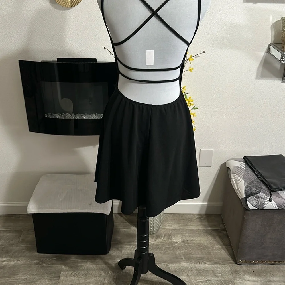 NEW - Picture 2 of 2